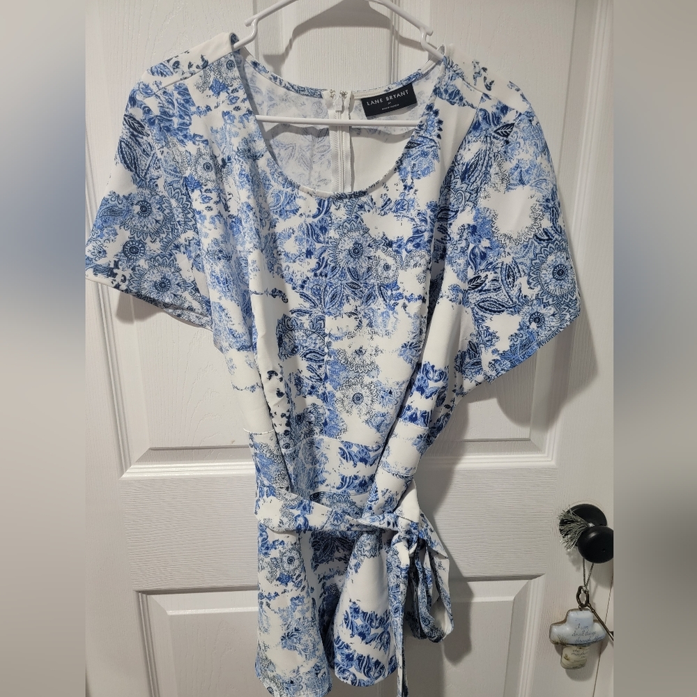 Plus size Lane Bryant blouse size 24